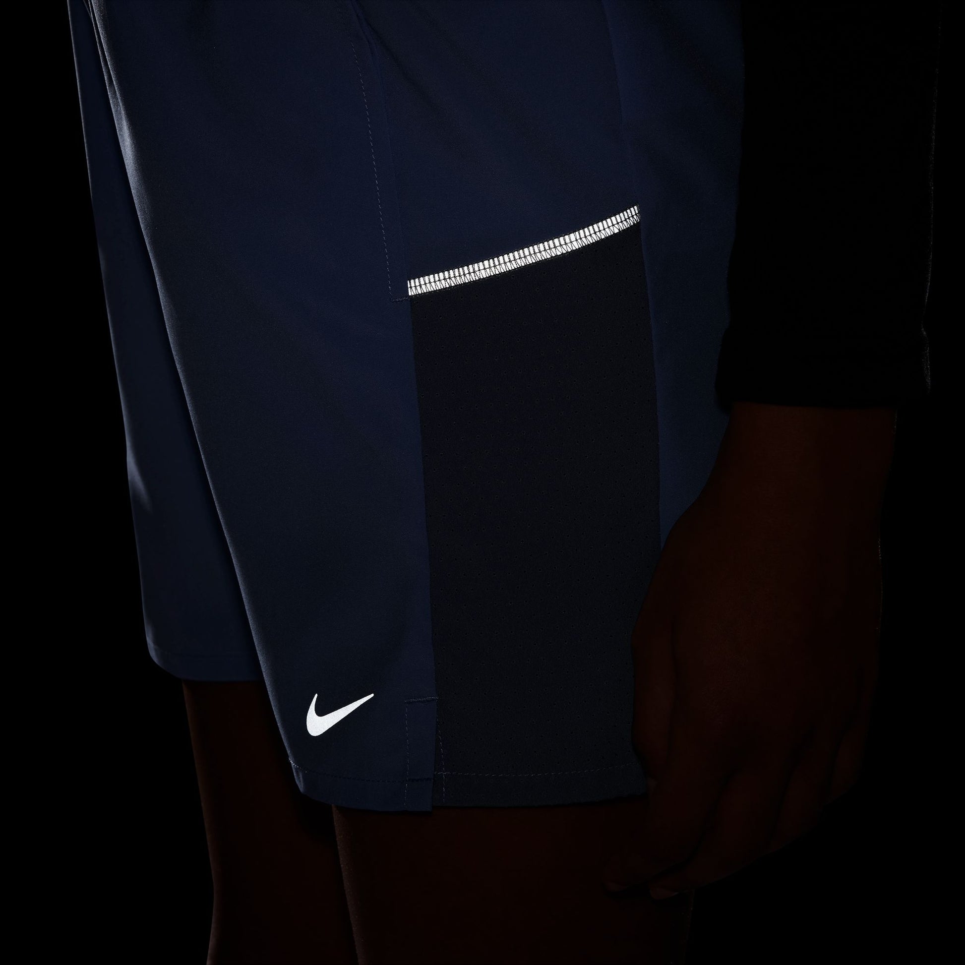 NIKE KIDS DRI-FIT MILER SHORTs-IF2428-494