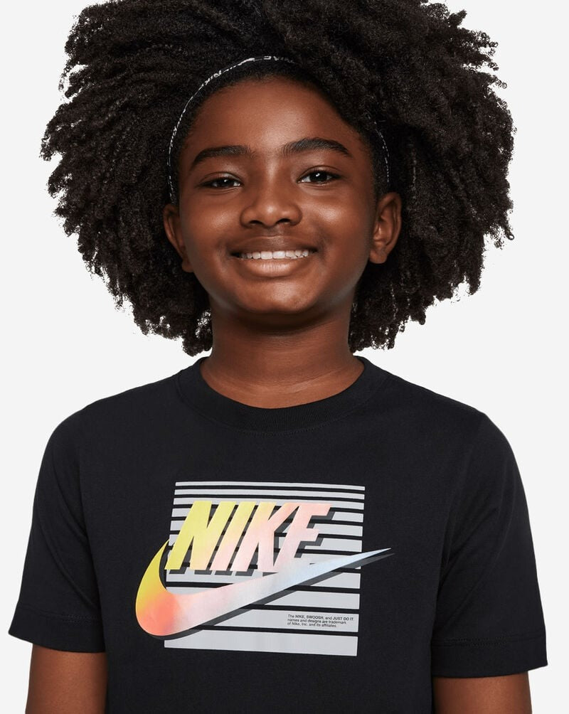 NIKE KIDS NSW TEE FUTURA RETRO-FN9552-010