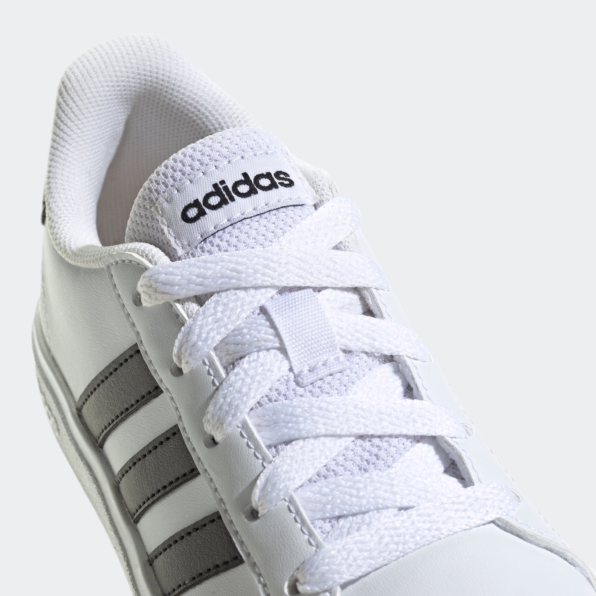 ADIDAS KIDS GRAND COURT 2.0 K-GW6511