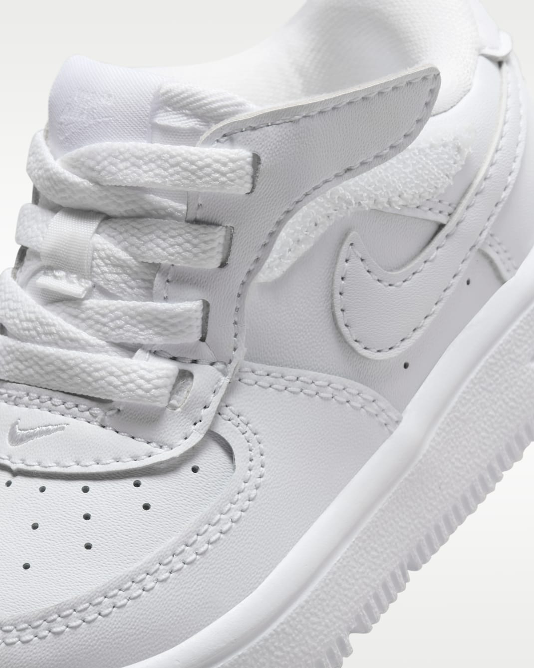 NIKE KIDS FORCE 1 LOW EASYON-IH4491-101