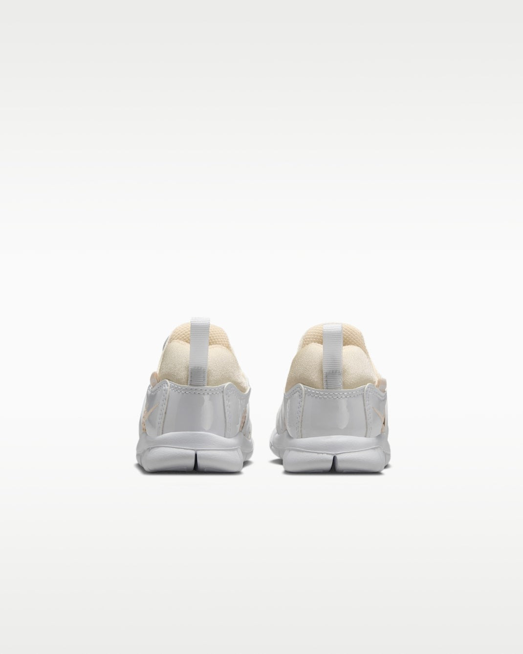 NIKE KIDS DYNAMO FREE-IB7246-100
