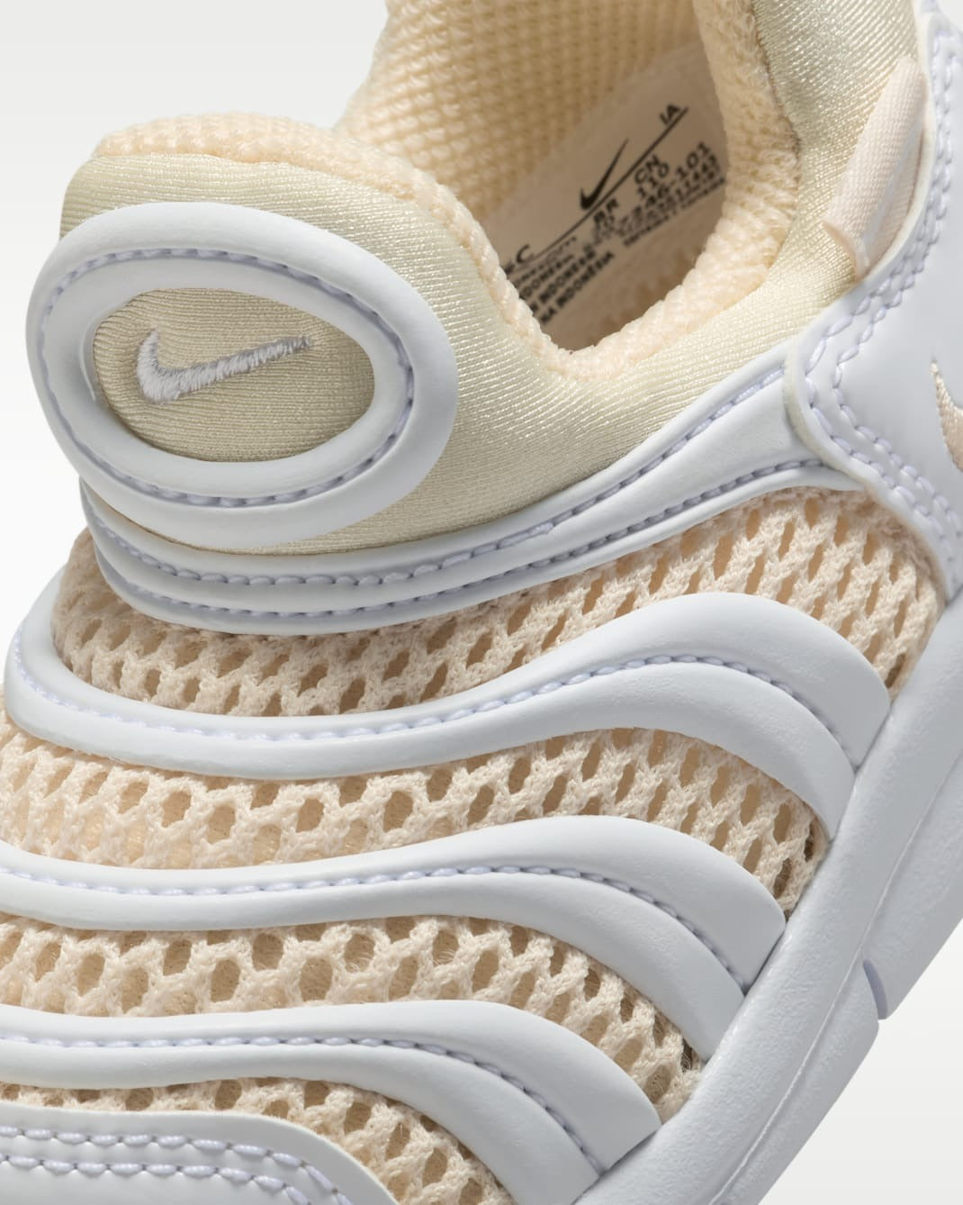 NIKE KIDS DYNAMO FREE-IB7246-100